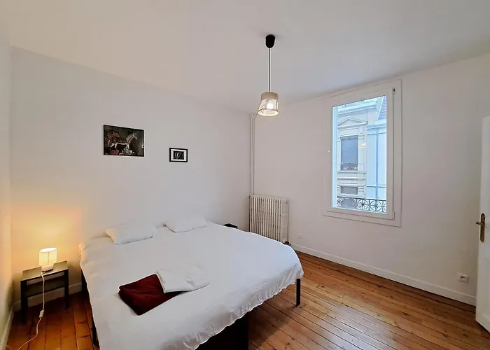 David - Maison De Ville, 3 * Reims